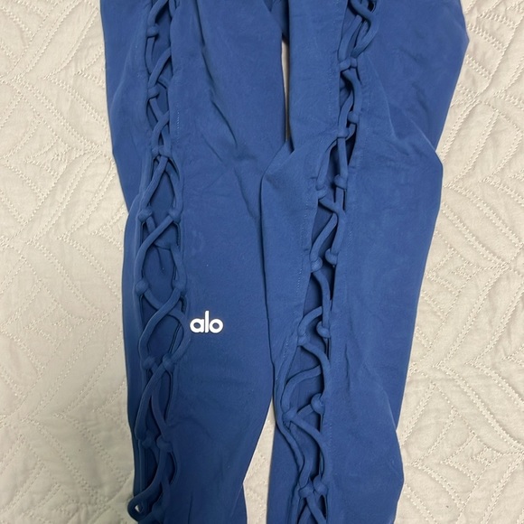 ALO YOGA interlace legging - Picture 3 of 4